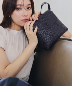 Tiaclasse 【2点セット】編み込み風ショルダーバッグ＋ショルダーポーチ付き