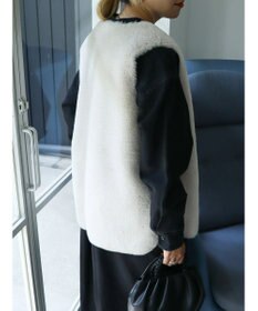 AMERICAN HOLIC 丈違いフェイクファーベスト