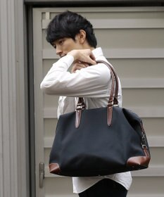 UNBILLION Otias 1683デニール×白化合皮ボストンM