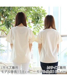Mother garden 【ネット店限定】しろたん Tシャツ 半袖  《ここはヒザ?!柄》 オフホワイト色　S/M/L/XL レディース メンズ ユニセックス 男女兼用  コットン 綿  あざらし アザラシ かわいい キャラクター 半袖Ｔシャツ マザーガーデン  父の日ギフト