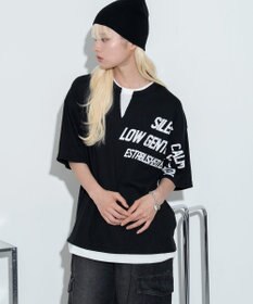 WEGO 【ユニセックス着用ITEM/MLサイズ展開】キーネックフェイクレイヤードグラフィックT（SS）
