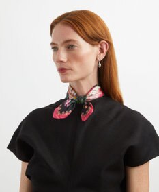 LIBERTY. ストールン ハート シルクスカーフ 45