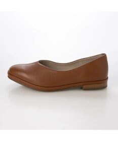 ing <ing>【WEB限定】【サスティナブル】スクエアトゥVカットフラットパンプス