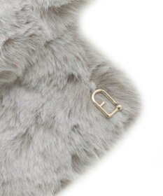 MOONBAT 【WEB限定】FURLA スノートップ チャーム付きフェイクファーマフラー