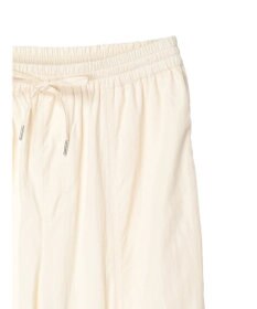 YECCA VECCA パラシュートパンツ①