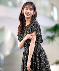 Tiaclasse 【洗える】花柄タックフレンチスリーブワンピース