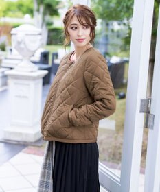 Tiaclasse L コンパクトなシルエットのキルティングショートコート