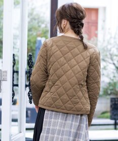 Tiaclasse L コンパクトなシルエットのキルティングショートコート