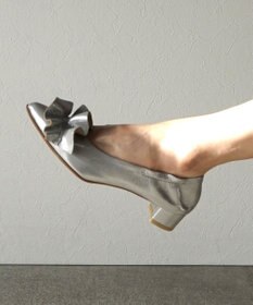 nouvelleRobe Oū 新色追加【本革・高反発】Ruffles ポインテッドトゥ ヒールパンプス