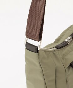 Y'SACCS カーゴポケット　ショルダーバッグ