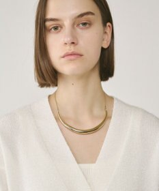 GRACE CONTINENTAL メタルカーブチョーカー