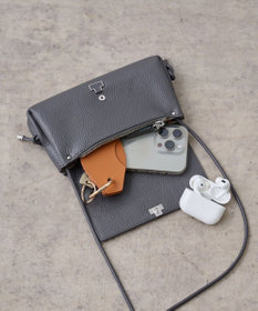 IACUCCI アバ ウォレットショルダー CERVO