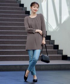 Tiaclasse L 【新色追加・洗える】裏起毛ジョーゼット胸元タックチュニックブラウス