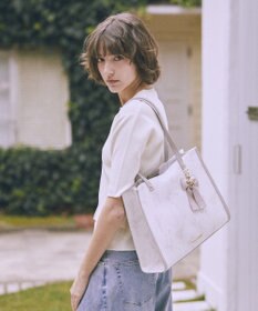 Maison de FLEUR すずらんプリントスクエアトートバッグ