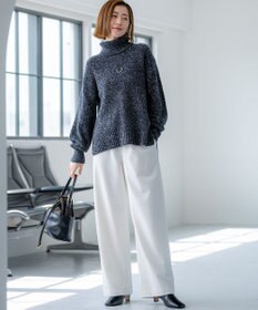 23区 【洗える】ミックスブークレ サイドスリットタートルニット