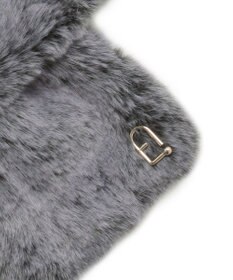 MOONBAT 【WEB限定】FURLA スノートップ チャーム付きフェイクファーマフラー