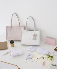 Maison de FLEUR すずらんプリントスクエアトートバッグ