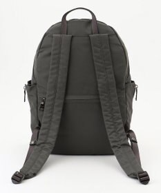 Y'SACCS 【Y’SACCS vous et】サイドジップデイパック