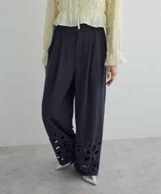 Green Parks フラワーくり抜き刺繍スウェットワイドパンツ