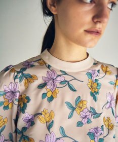 GRACE CONTINENTAL フラワー刺繍ショートトップ