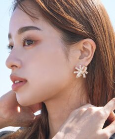 Tiaclasse リボンフラワービジューピアス