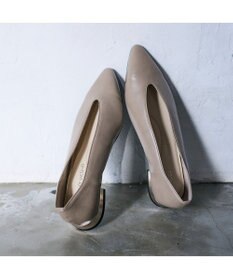 MODE ET JACOMO <MODE ET JACOMO>Uカットフラットプレーンパンプス