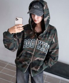 WEGO 【25年秋冬新作】グラフィックBIGZIPパーカー