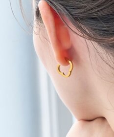 Phoebe 【金属アレルギー対応】フラワーワンタッチフープピアス　ゴールド/サージカルステンレス（片耳）