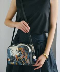 TOPKAPI 【TREASURE TOPKAPI】マイルドサテン スカーフ柄 ショルダーバッグ