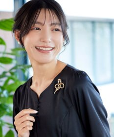 Tiaclasse ツイストブローチ