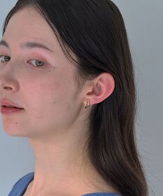 Phoebe 〈痛くないシリーズ/アレルギー対応〉シャイニーダブルフープライトフィットイヤリング　ゴールド