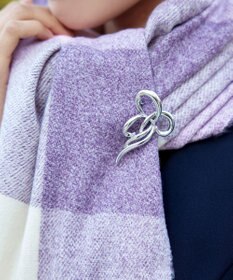 Tiaclasse ツイストブローチ