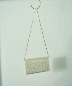 GRACE CONTINENTAL パールフラワークラッチバッグ