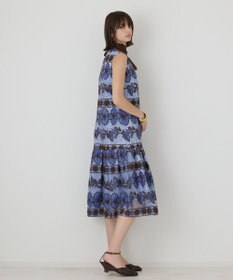 GRACE CONTINENTAL フラワーボーダー刺繍ワンピース