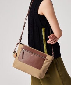 Paul Smith モダンナイロン ショルダーバッグ