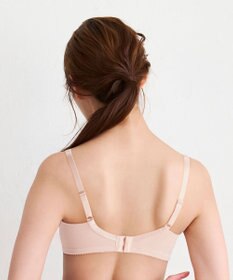 WACOAL 【小さく見せるブラ】 シンプル ブラジャー 着やせ効果 コンパクトにメイク バストの突出をおさえる 背中の段差を軽減 大きいサイズ レディース BRB452 /ワコール