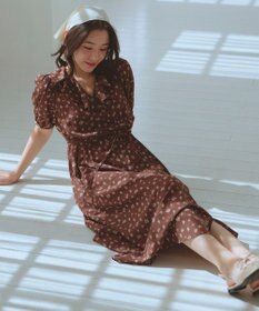 Feroux カシュクールデザイン 小花プリントワンピース