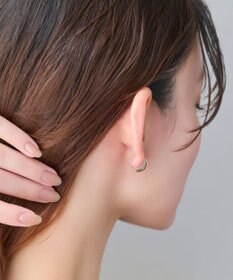 Phoebe 【金属アレルギー対応】【痛くないシリーズ】ストレートシャインクリスタルループフィットイヤリング　ゴールド