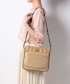 CLATHAS フレイム ショルダーバッグ