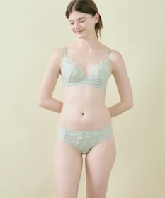 une nana cool 小さく見せるブラ ミニマイザーブラ レース