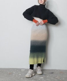 TRICOTE GRADATION SHAGGY SKIRT／グラデーションシャギースカート