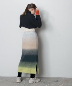 TRICOTE GRADATION SHAGGY SKIRT／グラデーションシャギースカート