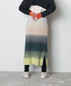TRICOTE GRADATION SHAGGY SKIRT／グラデーションシャギースカート