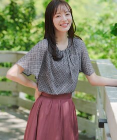 Tiaclasse 【洗える】チェック柄ハンカチスリーブブラウス