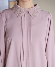 Tiaclasse L 【洗える】襟刺繍ピンタックブラウス