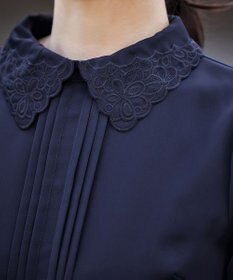 Tiaclasse L 【洗える】襟刺繍ピンタックブラウス