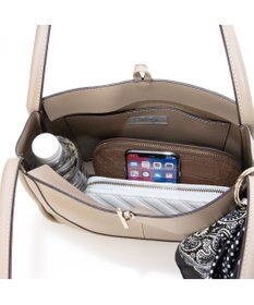 UNBILLION カシュカシュ cachecache / スカーフチャーム付きロングハンドルトート