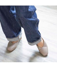 ing <ing>【サスティナブルシリーズ】Vカットフラットパンプス