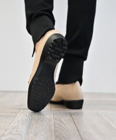 Pointer 【石岡真実さん着用】日本製 本革超軽量チェーンモチーフローファー