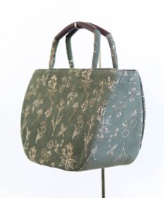 AND WOOL 花刺繍の半円バッグ